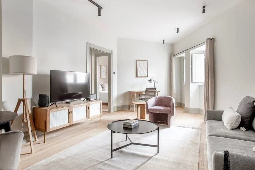 T1 flat for rent in avenida Álvares Cabral