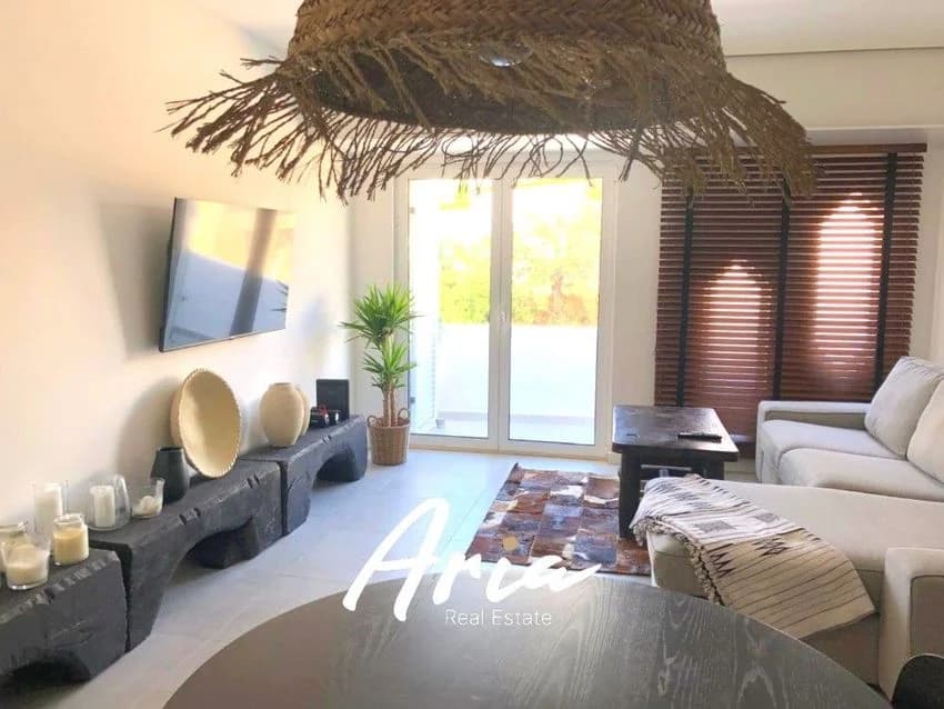 T1 flat for rent in Rua 5 de Outubro