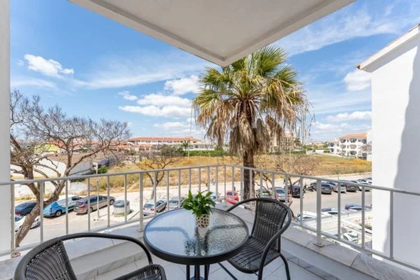 T2 flat for rent in Avenida dos Descobrimentos, 4 º andar