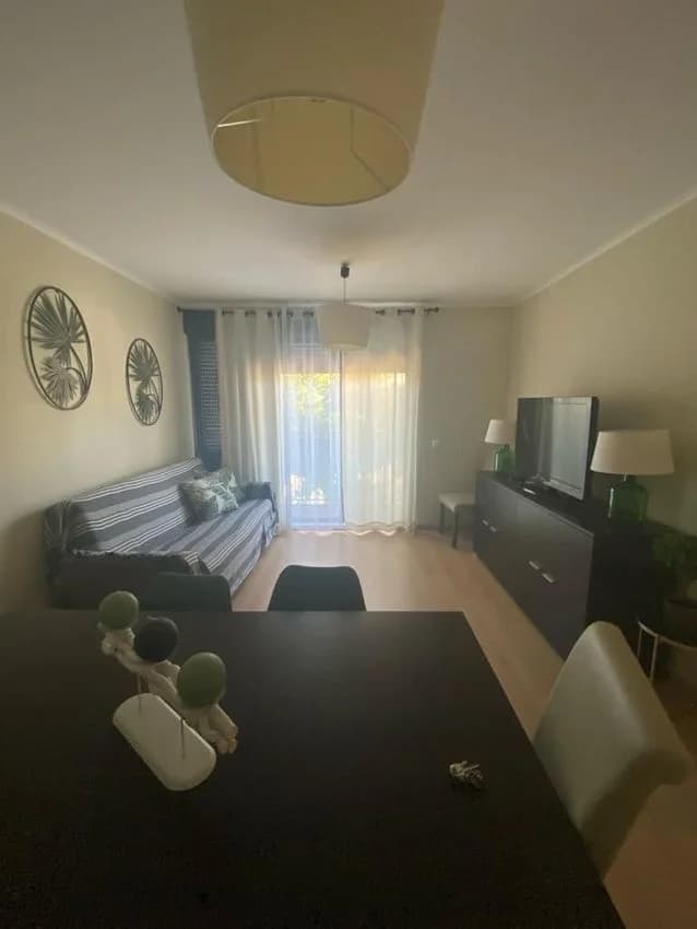 T2 flat for rent in Rua das Baleares, 1