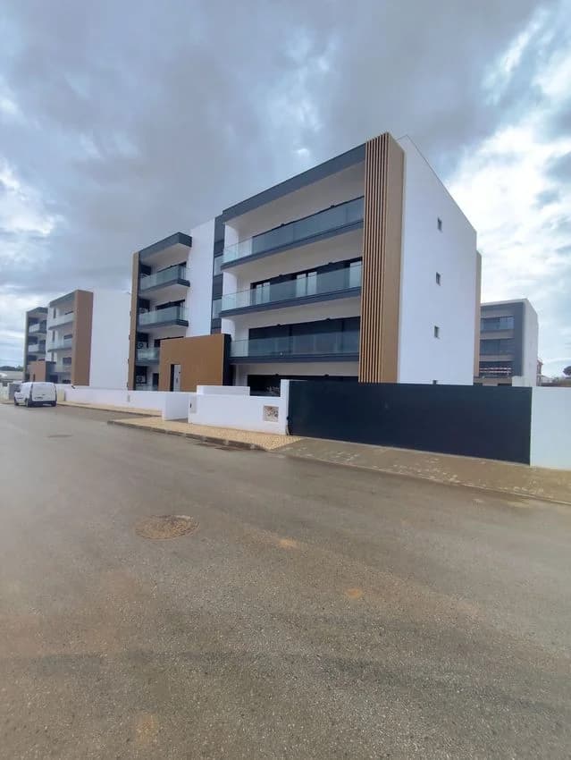 T3 flat for rent in Rua Rei Dom Fernando