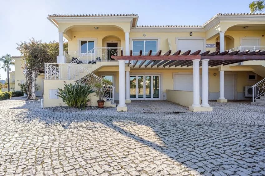 Detached house for rent in Avenida Vilamoura XXI
