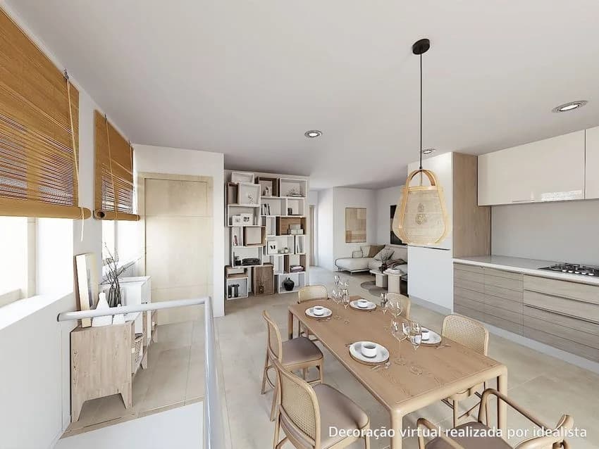 Andar de moradia for rent in Largo Tomás Cabreira Nn