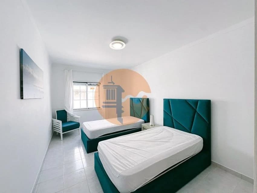 T2 flat for rent in Rua João de Deus, 54