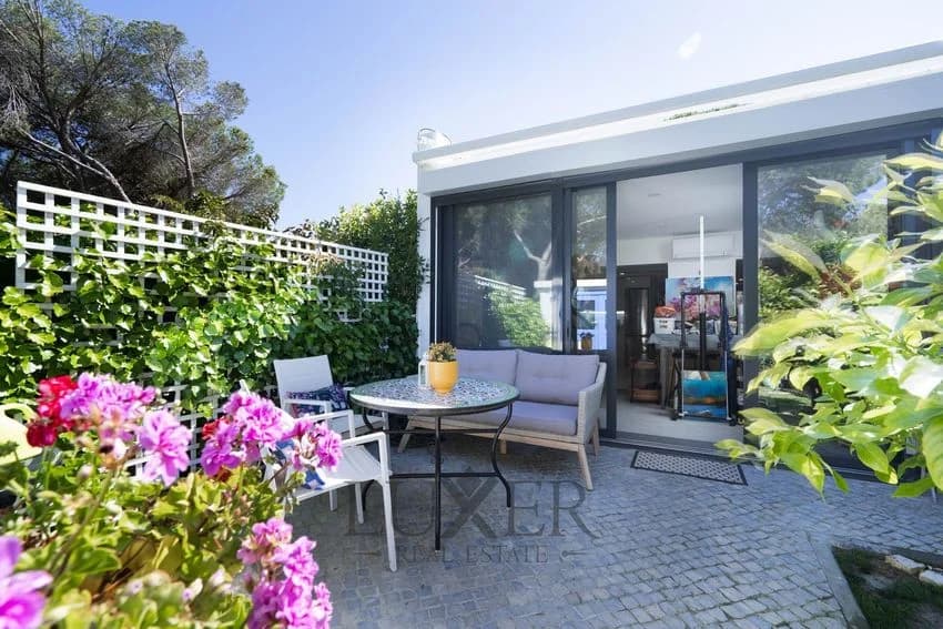 Terraced house for rent in Rua Aldeia do Pinhal, 19