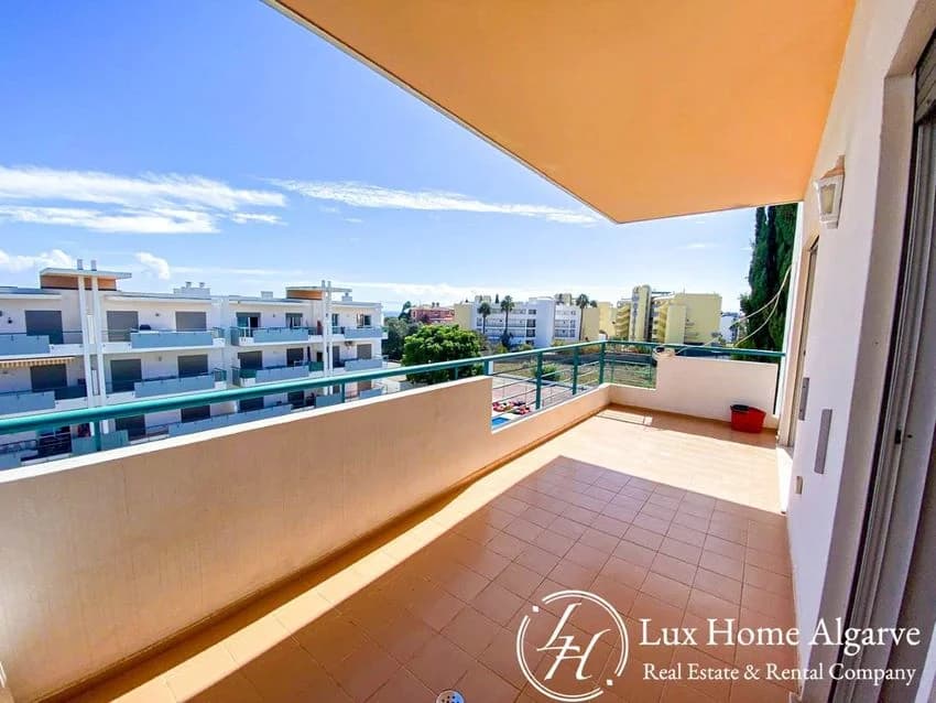 T1 flat for rent in Rua do Caique