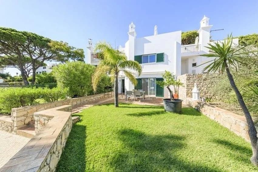 Detached house for rent in Quinta do Lago - Pinheiros Altos