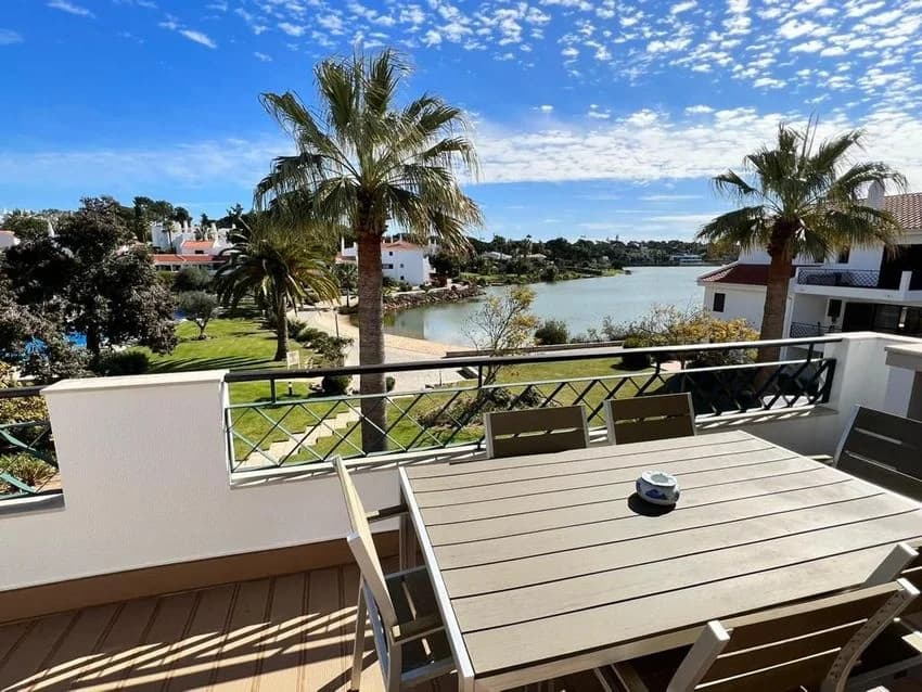 T2 flat for rent in Quinta do Lago - Pinheiros Altos