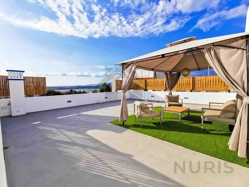 Detached house for rent in Rua Coronel Manuel Gregório Rocha, 22