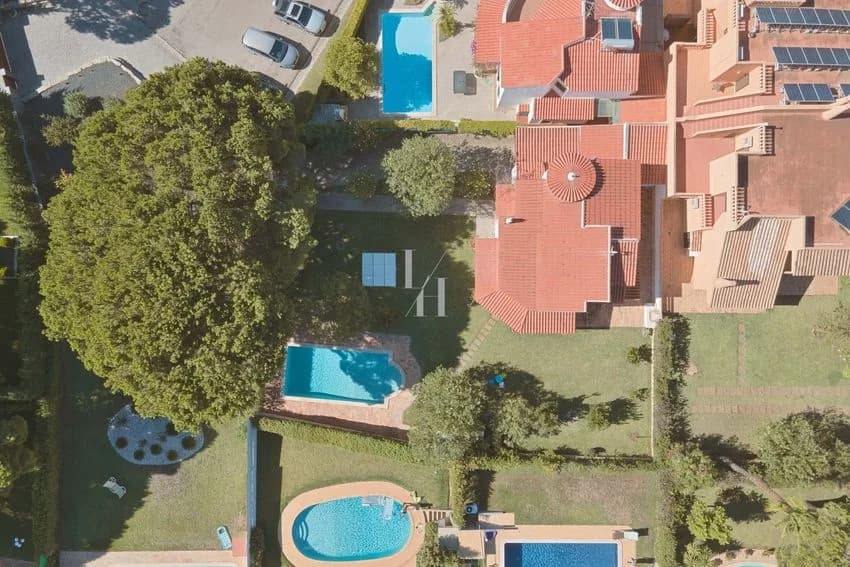 House for rent in Rua do México