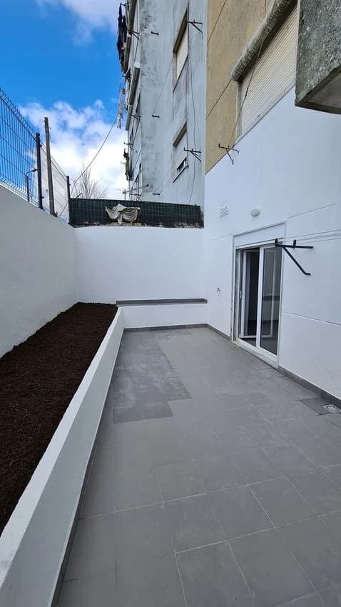 T1 flat for rent in avenida Lourenço Marques