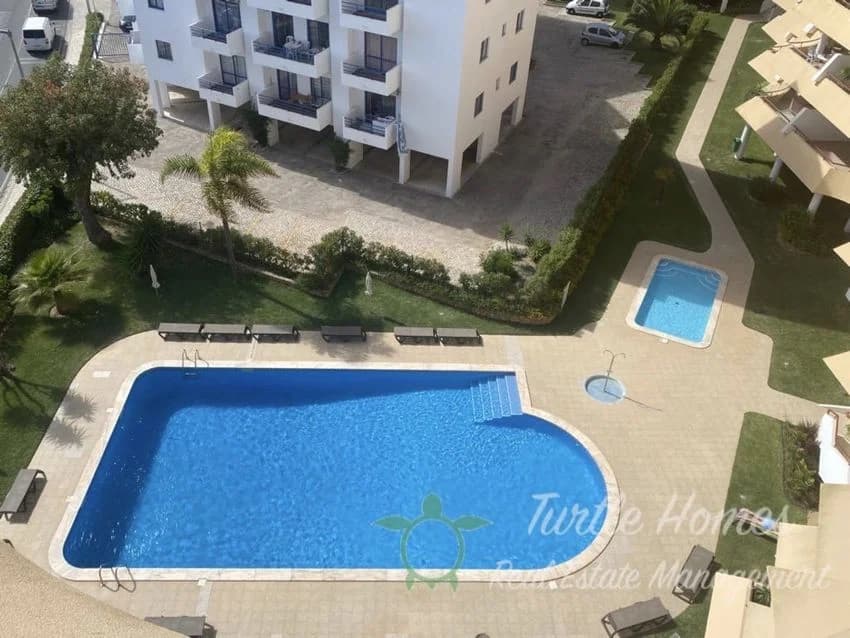 T1 flat for rent in Rua dos Estados Unidos da America