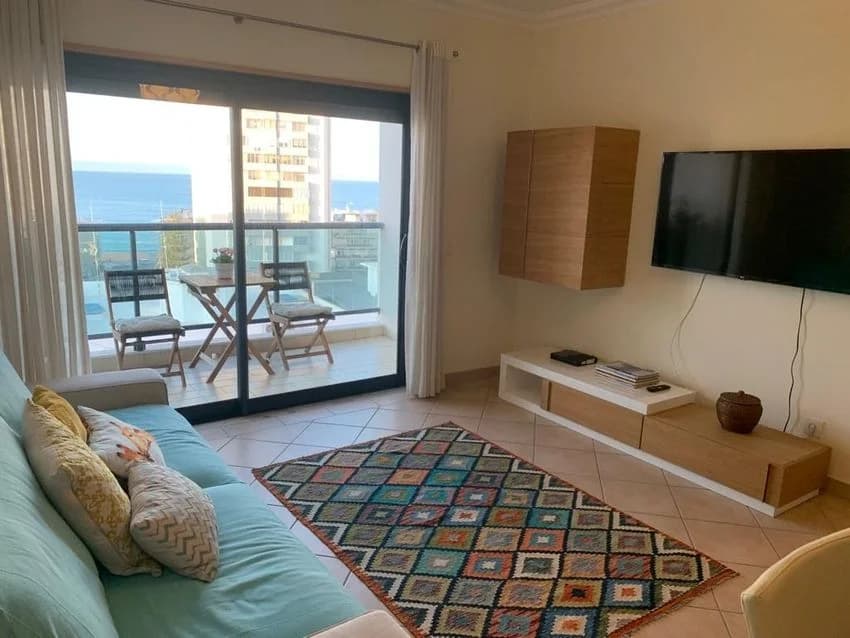 T2 flat for rent in Rua São Tomé e Príncipe, 121