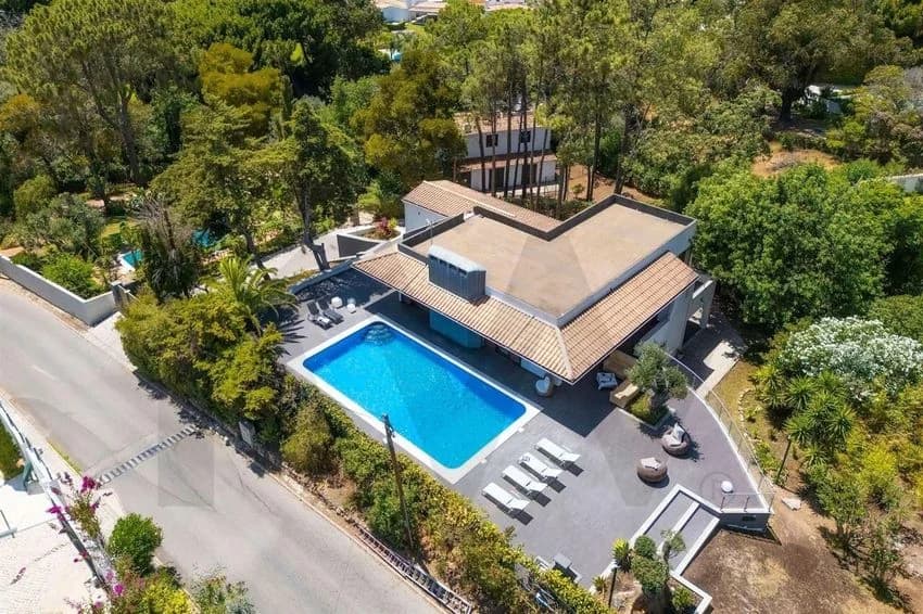 Detached house for rent in Balaia