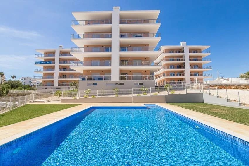 T1 flat for rent in Rua Agosto Azul