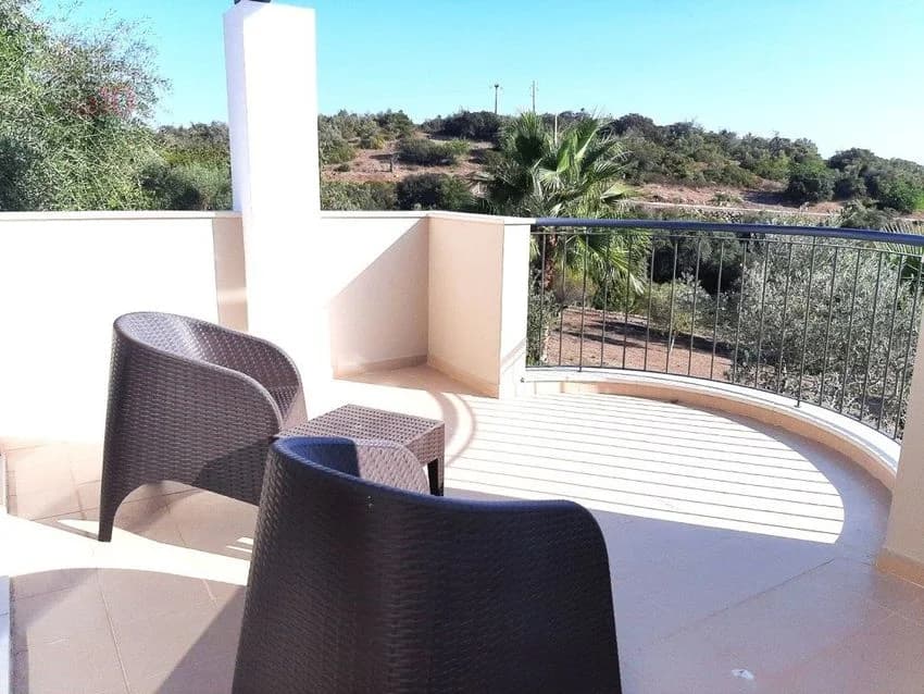Detached house for rent in Pontalgar