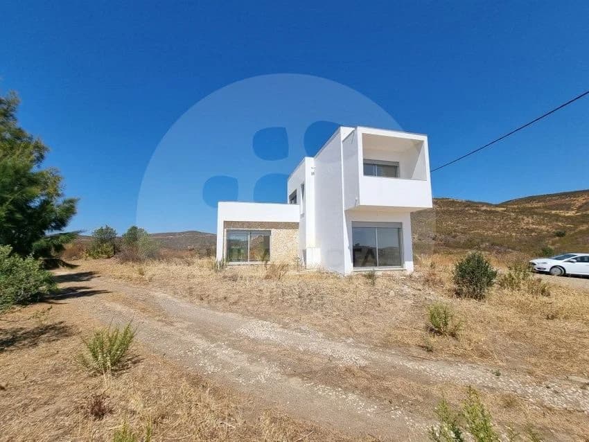 Detached house for rent in Serra