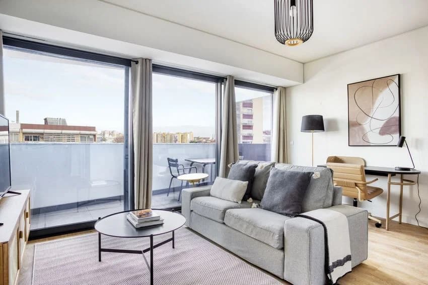 T1 flat for rent in avenida de Berlim