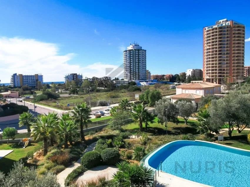 T1 flat for rent in Rua Agosto Azul