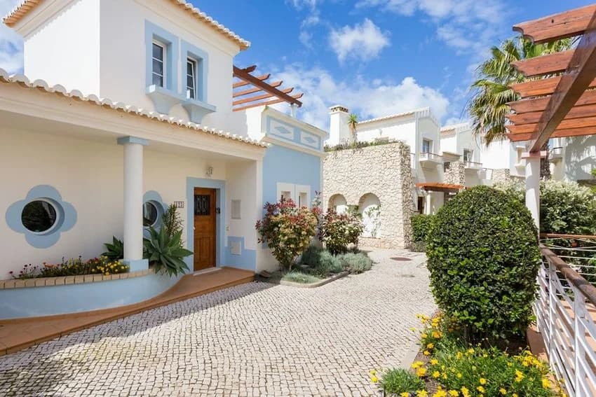 Semi-detached house for rent , Lote 123