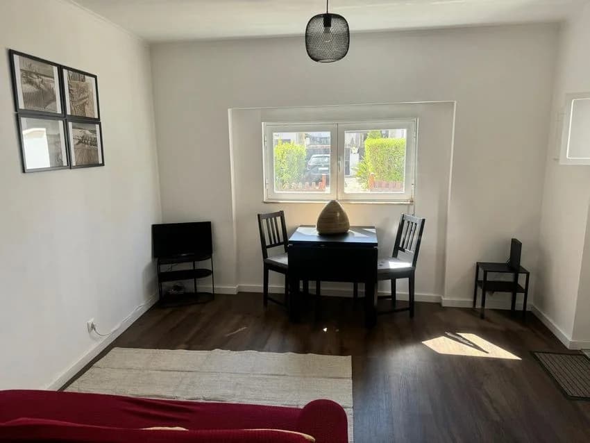 Duplex for rent in rua Sacadura Cabral, 170