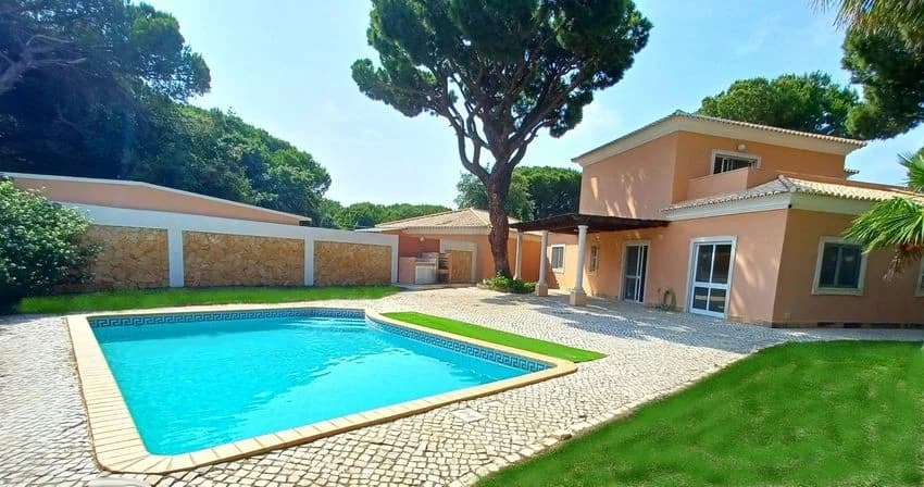 Detached house for rent in Rua de Valverde, 500 -n