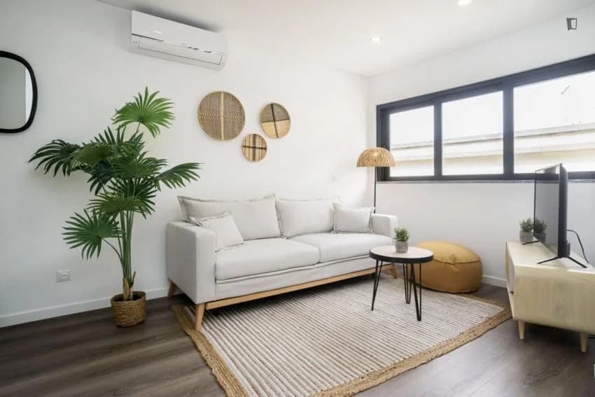 T1 flat for rent in Rua João de Deus