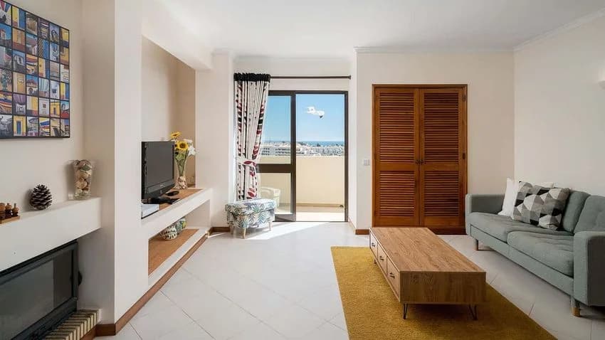 T3 flat for rent in Rua dos Tordos