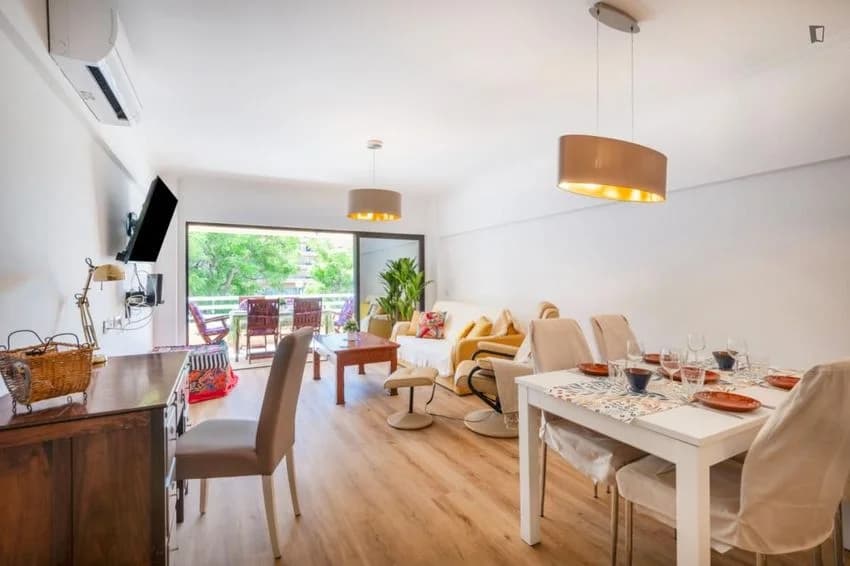 T2 flat for rent in Avenida da Marina