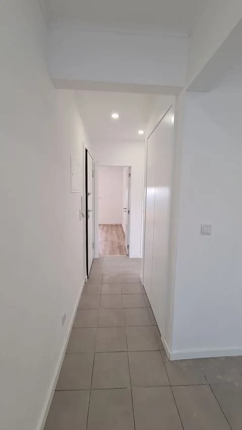 T2 flat for rent in rua de Angola