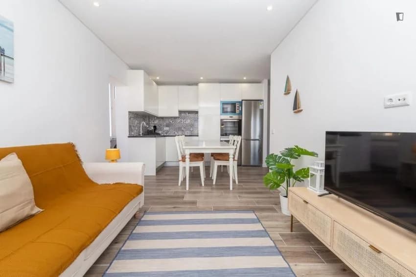 T2 flat for rent in Rua João Lúcio Pereira