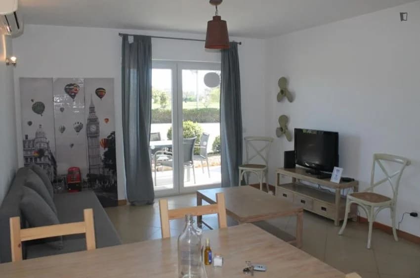 T1 flat for rent in Rua Pedro Nunes
