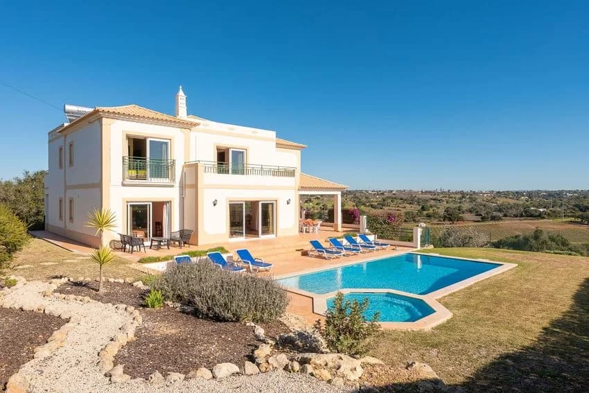 Detached house for rent in Vale de Parra