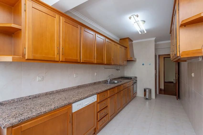 T3 flat for rent in avenida da República