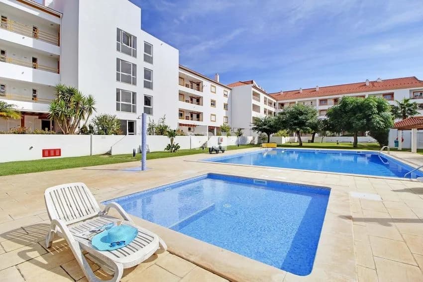 T2 flat for rent in Canais do Golfe - Sector 5