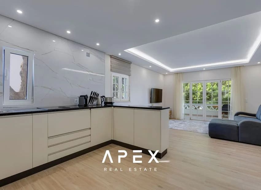 Duplex for rent in Rua Vale do Lobo Nn