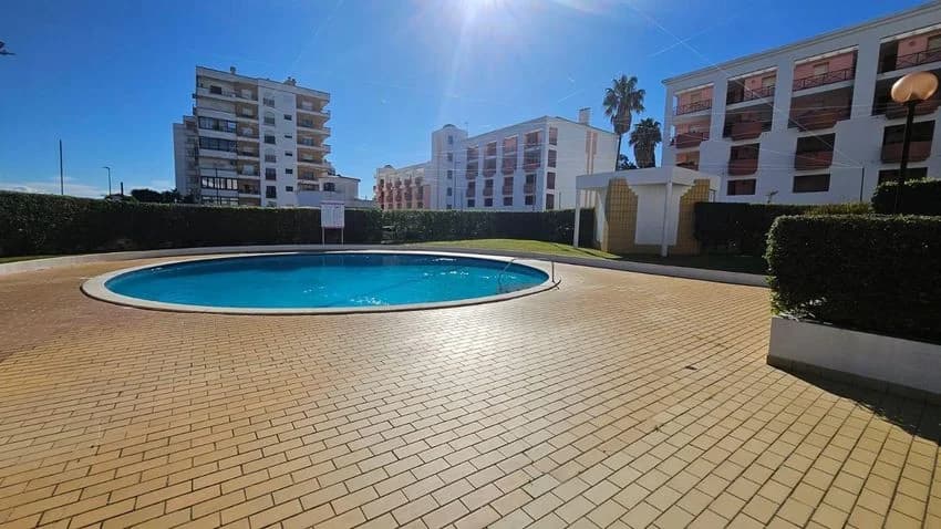 T2 flat for rent in Rua da Vila Rosa