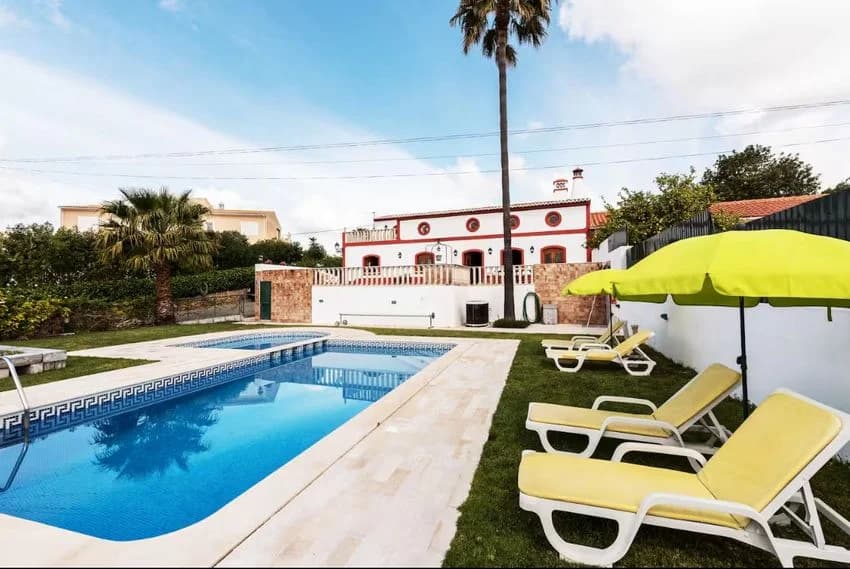 Detached house for rent in Rua de Cumeada Nn
