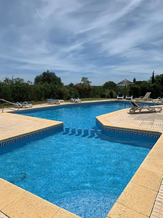 Semi-detached house for rent in Rua Santo Estêvão