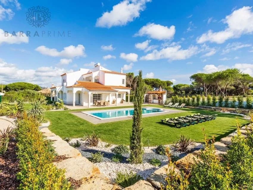 Detached house for rent in São Clemente