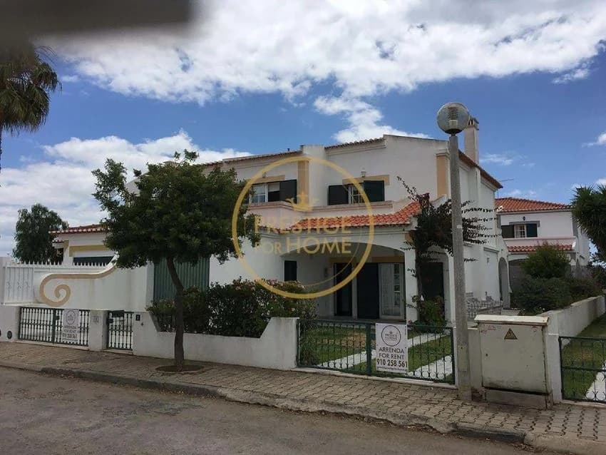 Detached house for rent , Urbanização Dunamar