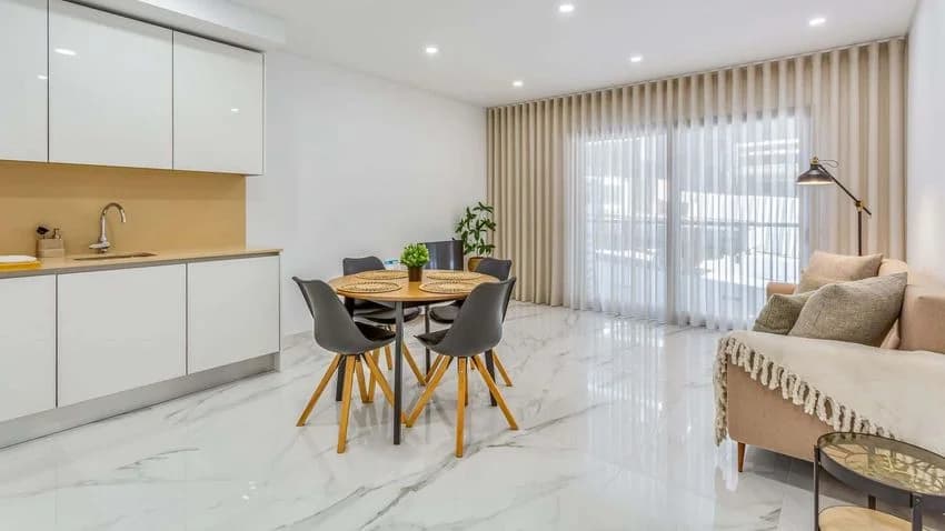 T2 flat for rent in Rua Daniel Guerreiro João
