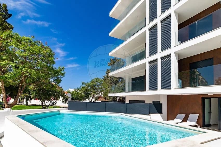 T2 flat for rent in Rua do Bocage