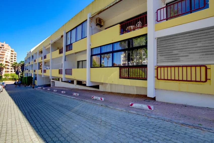 T1 flat for rent , Av. Tomás Cabreira