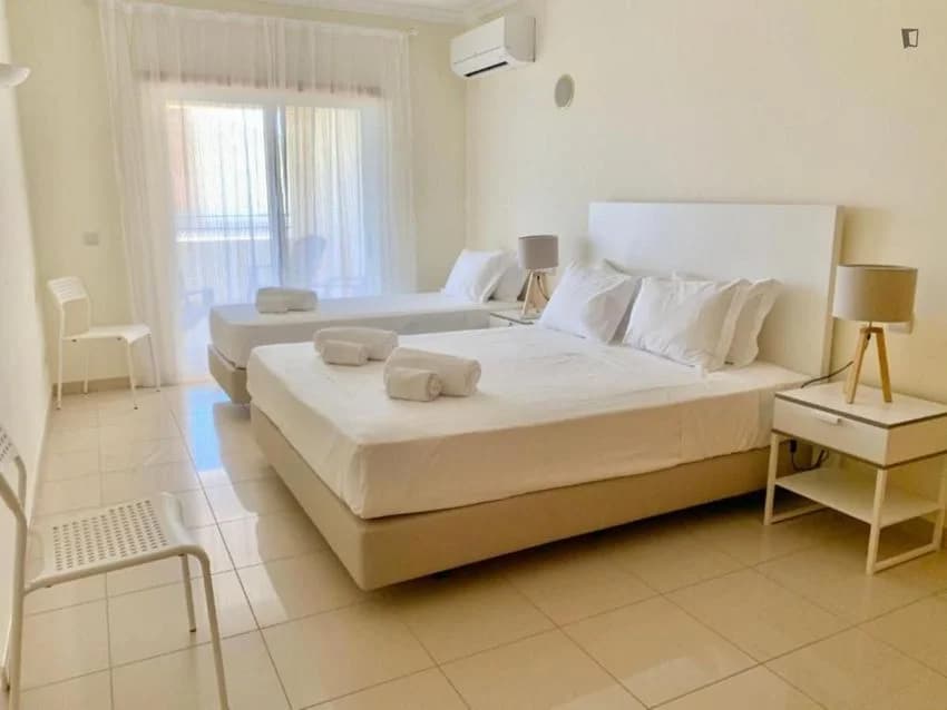 T1 flat for rent in Rua das Moradias