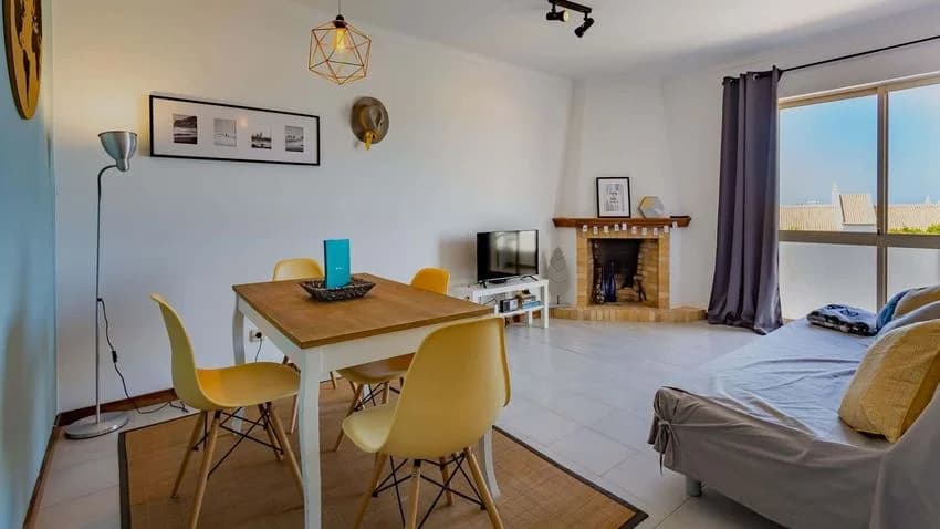 T1 flat for rent in Rua do Alecrim