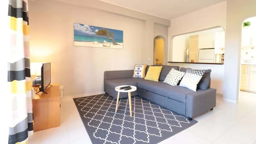 T1 flat for rent in Rua da Alvorada