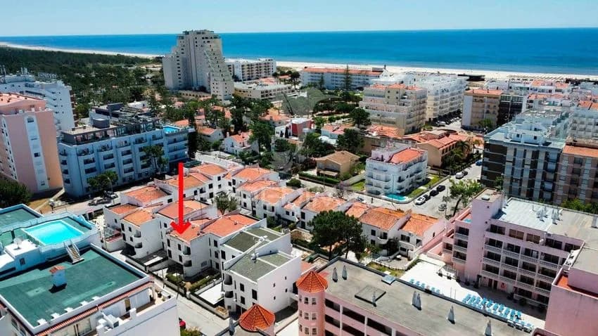 T2 flat for rent in Monte Gordo