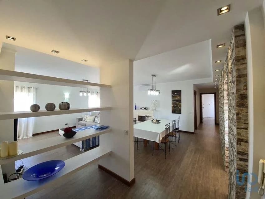 T2 flat for rent in Hilton - Rua do Brasil