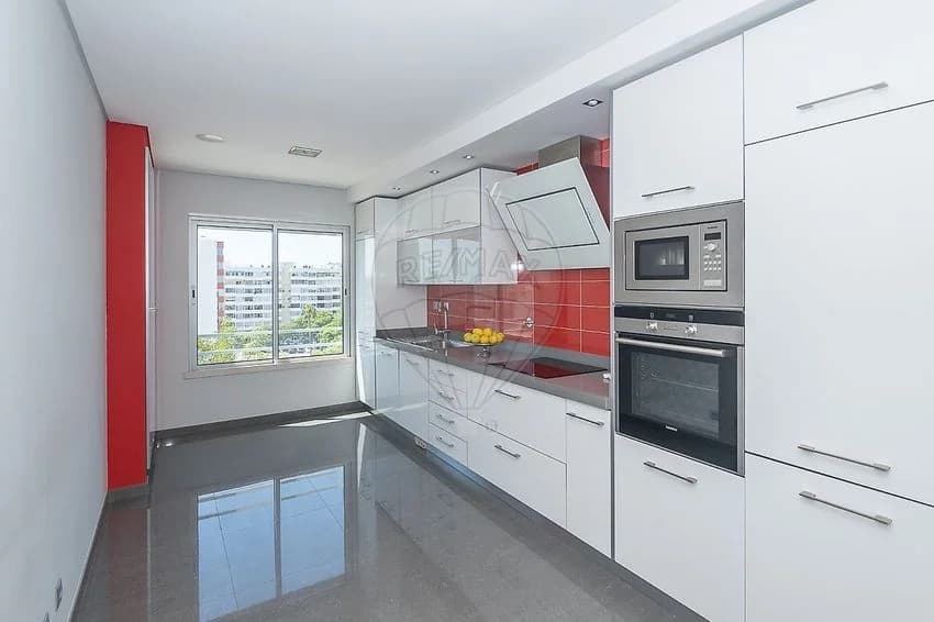 T3 flat for rent in Praceta Doutor Lázaro Doglioni
